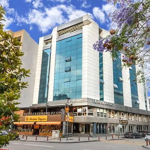 4* Ξενοδοχείο Ismira